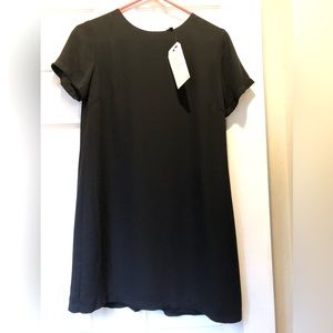 Olivaceous black dress